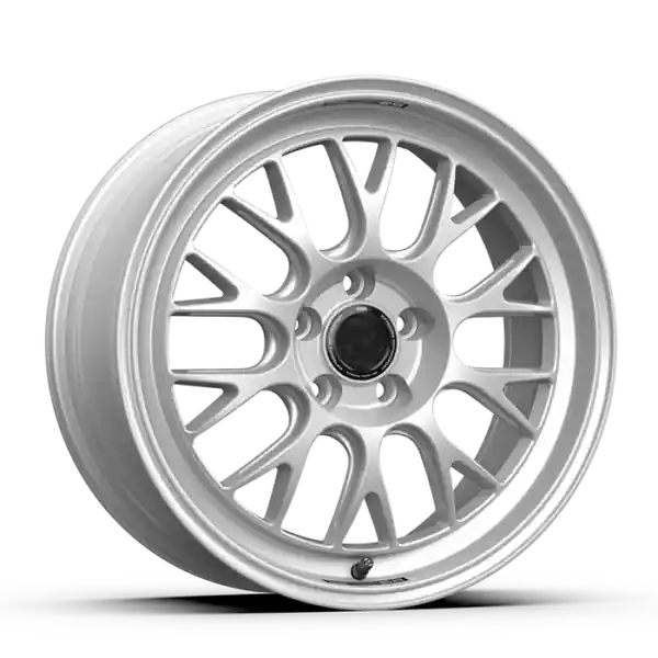 fifteen52 Holeshot RSR 18x8.5 5x112 42mm ET 57.1mm Center Bore Radiant Silver
