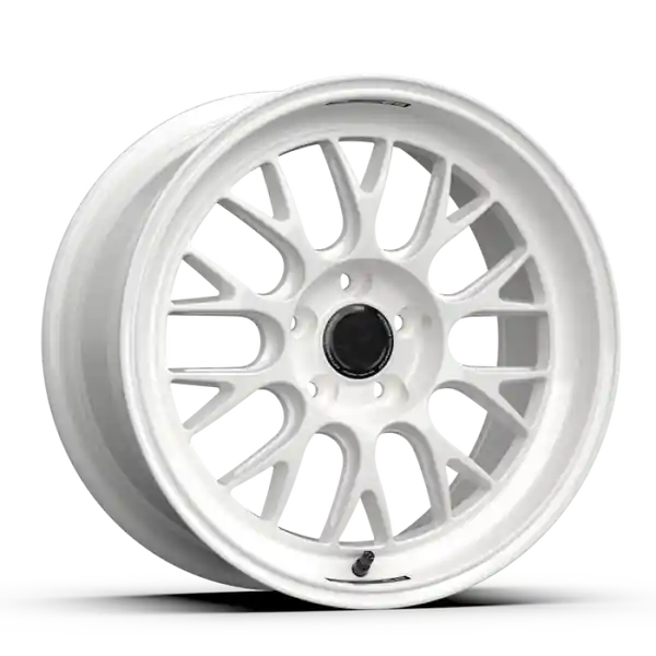 fifteen52 Holeshot RSR 18x9.5 5x114.3 38mm ET 73.1mm Center Bore Rally White
